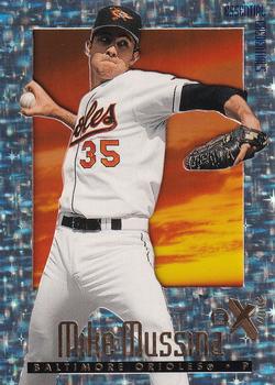1997 SkyBox E-X2000 - Essential Credentials #6 Mike Mussina Front