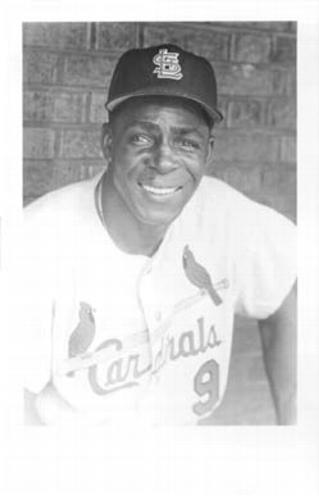 1966 James T. Elder Postcards #NNO Minnie Minoso Front