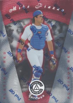 1997 Pinnacle Totally Certified #26 Mike Piazza Front