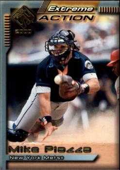 2000 Pacific Private Stock - Extreme Action #12 Mike Piazza  Front