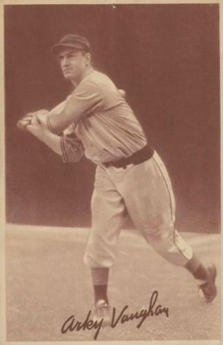 1939 Goudey Premiums (R303-B) #NNO Arky Vaughan Front