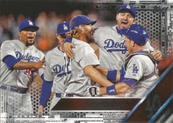 2016 Topps - Black #569 Los Angeles Dodgers Front
