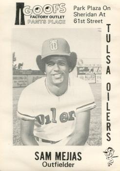 1976 Goof's Pants Tulsa Oilers #8 Sam Mejias Front