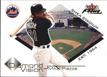 2001 Fleer Focus - Diamond Vision #11DV Mike Piazza  Front