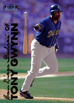 1999 Fleer Tradition #43 Tony Gwynn Front