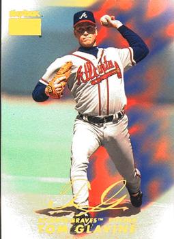 1999 SkyBox Premium #40 Tom Glavine Front