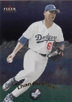 2000 Fleer Mystique #16 Chan Ho Park Front