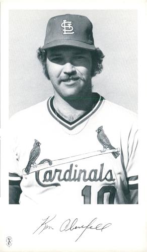 1982 St. Louis Cardinals Photocards #NNO Ken Oberkfell Front