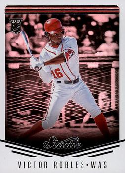 2018 Panini Chronicles - Studio #10 Victor Robles Front