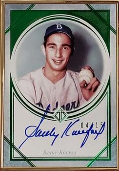 2018 Topps Transcendent Collection - Transcendent Collection Autographs Emerald #TCA-SK Sandy Koufax Front