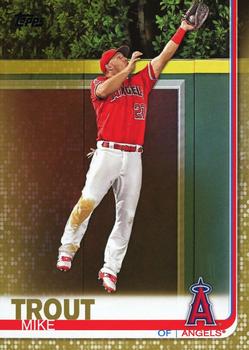 2019 Topps - Gold #100 Mike Trout Front