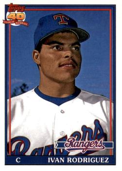2019 Topps Update - Iconic Card Reprints #ICR-34 Ivan Rodriguez Front