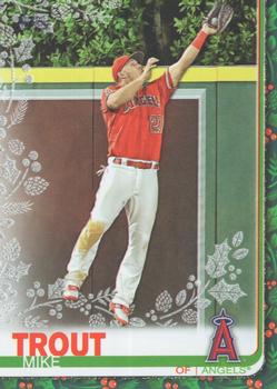 2019 Topps Holiday - Metallic #HW31 Mike Trout Front