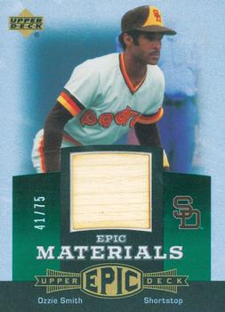 2006 Upper Deck Epic - Materials Green #EM-OS1 Ozzie Smith Front