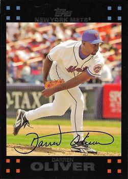 2007 Topps - Red Back #48 Darren Oliver Front