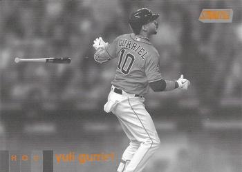 2020 Stadium Club - Black and White #32 Yuli Gurriel Front