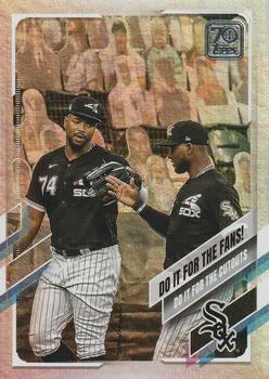 2021 Topps - Rainbow Foil #14 Do It for the Fans! Front