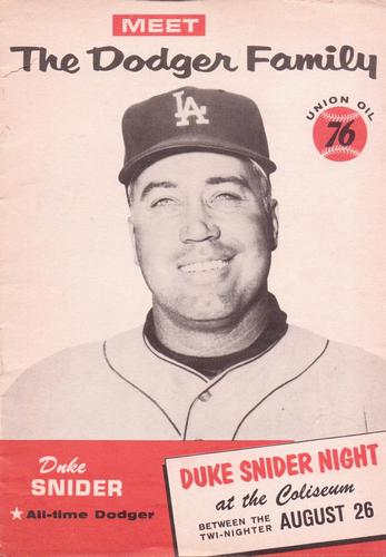 1960 Union Oil 76 Meet The Dodger Family Booklets #NNO Duke Snider Front