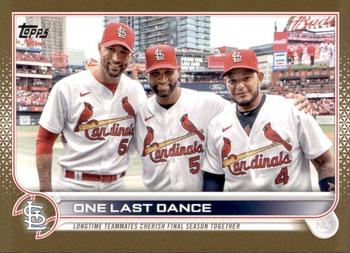 2022 Topps Update - Gold #US168 One Last Dance Front