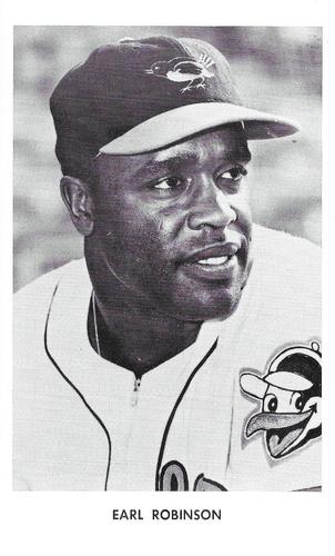 1964 Baltimore Orioles Photocards #NNO Earl Robinson Front