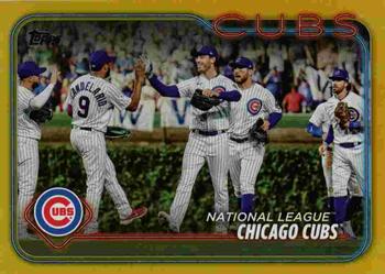 2024 Topps - Gold Foil #165 Chicago Cubs Front