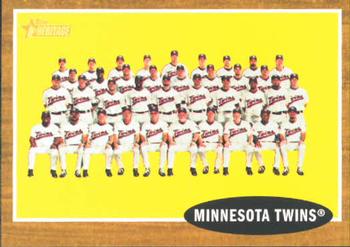 2011 Topps Heritage #98 Minnesota Twins Front
