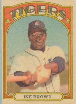 1972 Topps Cloth Test #NNO Ike Brown Front