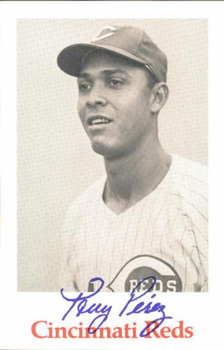 1967 Cincinnati Reds Photocards #NNO Tony Perez Front