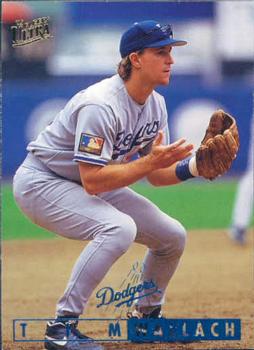 1995 Ultra #401 Tim Wallach Front