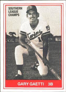 Gary Gaetti autographed baseball card (Minnesota Twins) 1988 Fleer Star  Stickers #43