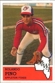 1983 Fritsch Appleton Foxes #12 Rolando Pino Front