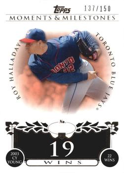 2008 Topps Moments & Milestones #71-19 Roy Halladay Front