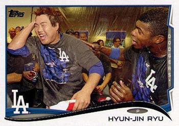 2014 Topps #40 Hyun-Jin Ryu Front