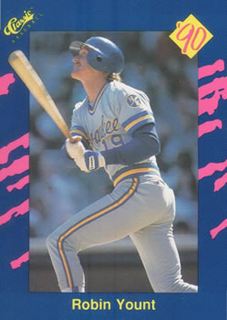 1990 Classic Blue #147 Robin Yount Front