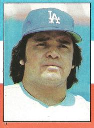 1982 Topps Stickers #11 Fernando Valenzuela Front