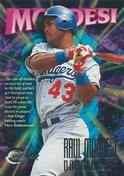 1997 Circa #296 Raul Mondesi Front