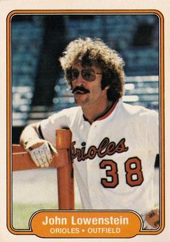 1982 Fleer #169 John Lowenstein Front