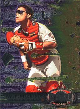 1997 Metal Universe #168 Ivan Rodriguez Front