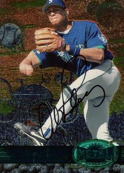 1997 Metal Universe - Emerald Autographs #AU4 Alex Rodriguez Front