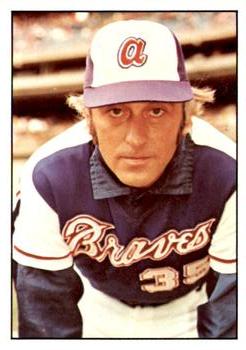 1976 SSPC #5 Phil Niekro Front