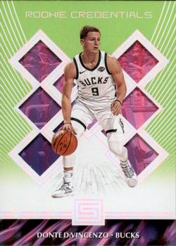 2018-19 Panini Status - Rookie Credentials Green #22 Donte DiVincenzo Front