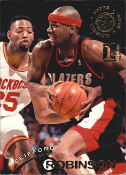 1994-95 Stadium Club - 1st Day Issue #168 Clifford Robinson Front