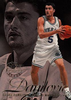 1996-97 Flair Showcase #57 Sasha Danilovic Front