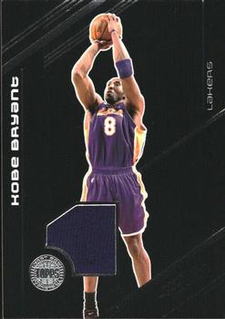 2005-06 Topps First Row - Range Relics #RE-KB Kobe Bryant Front