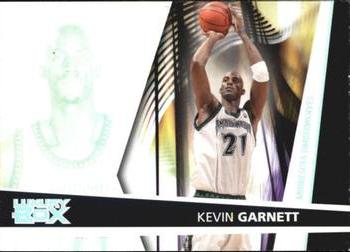 2005-06 Topps Luxury Box - Tier Reserved #30 Kevin Garnett Front