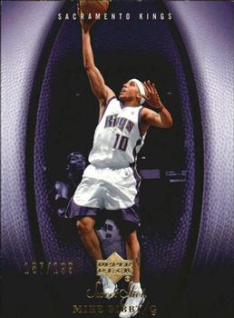 2005-06 Upper Deck Sweet Shot - Gold #84 Mike Bibby Front