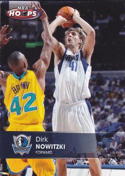 2005-06 Hoops #29 Dirk Nowitzki Front