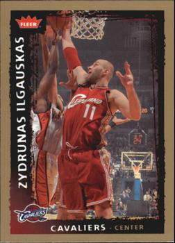 2008-09 Fleer - Glossy #24 Zydrunas Ilgauskas Front