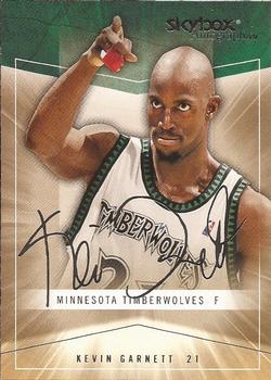 2004-05 SkyBox Autographics #55 Kevin Garnett Front