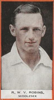 1932 Godfrey Phillips B.D.V. Cricketers #NNO Robert Robins Front